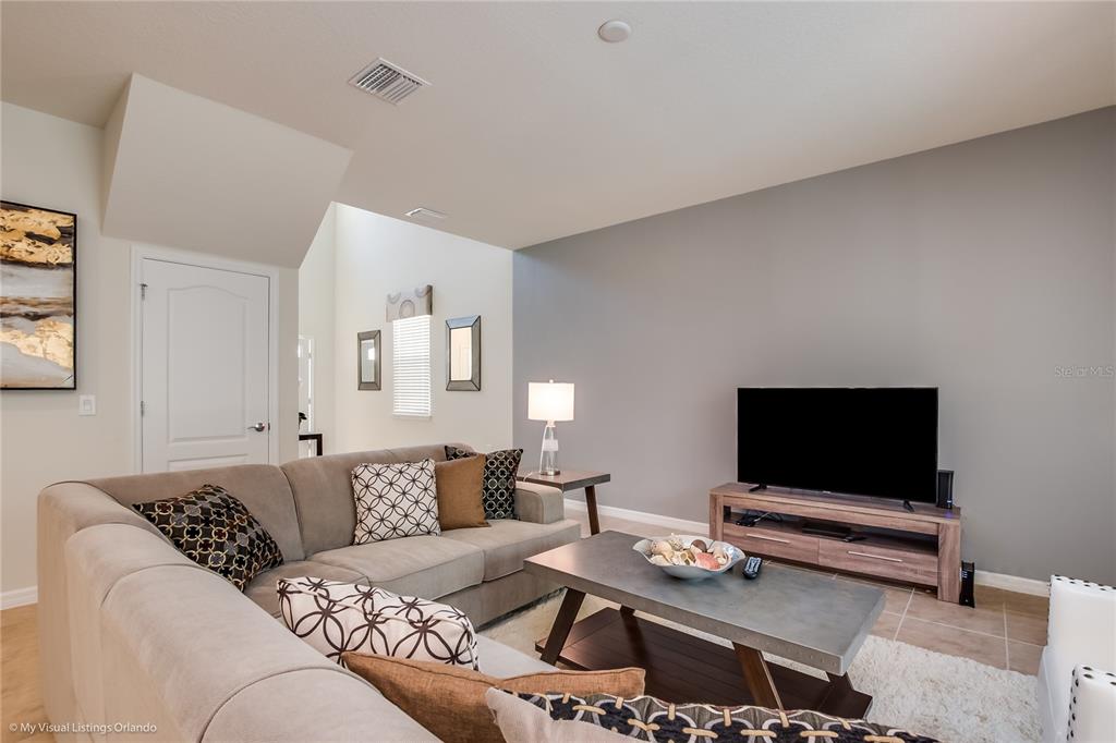 Slide show image of the Orlando Florida Home for Sale 06