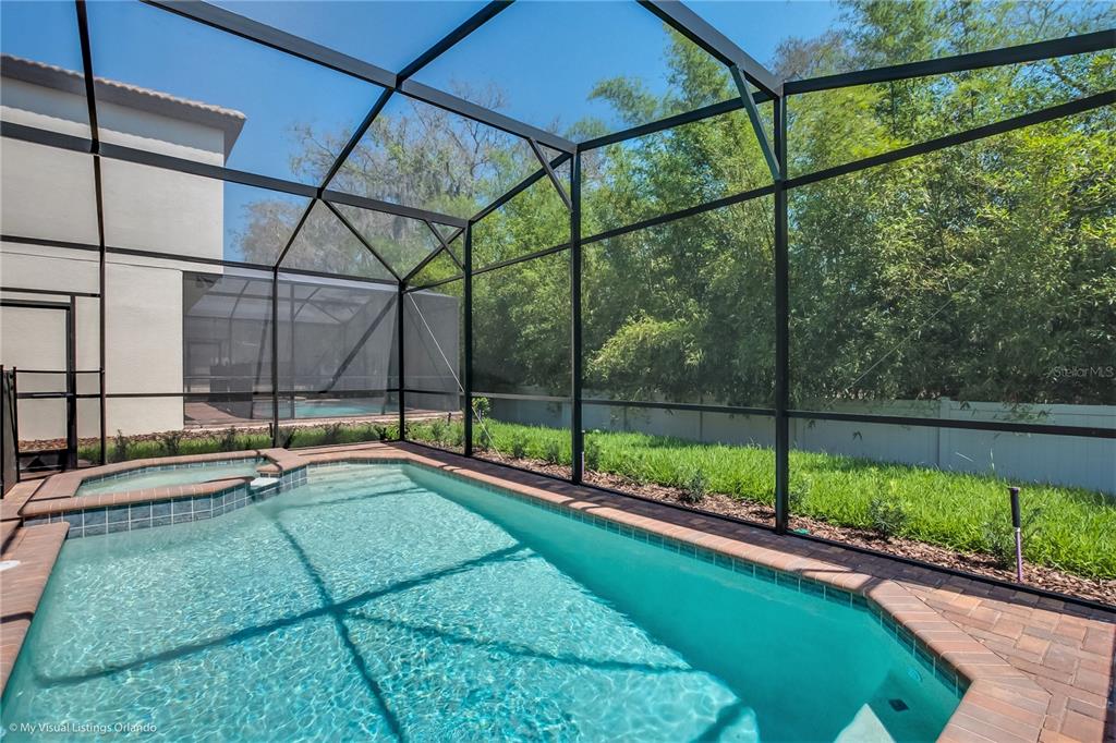 Slide show image of the Orlando Florida Home for Sale 44