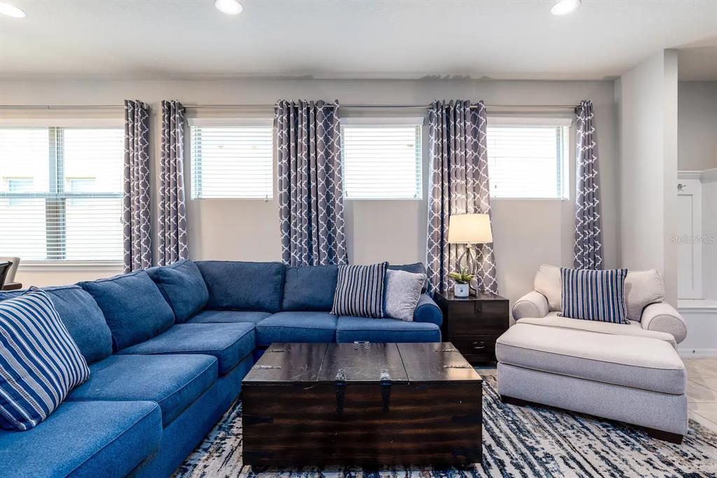 Slide show image of the Orlando Florida Home for Sale 07