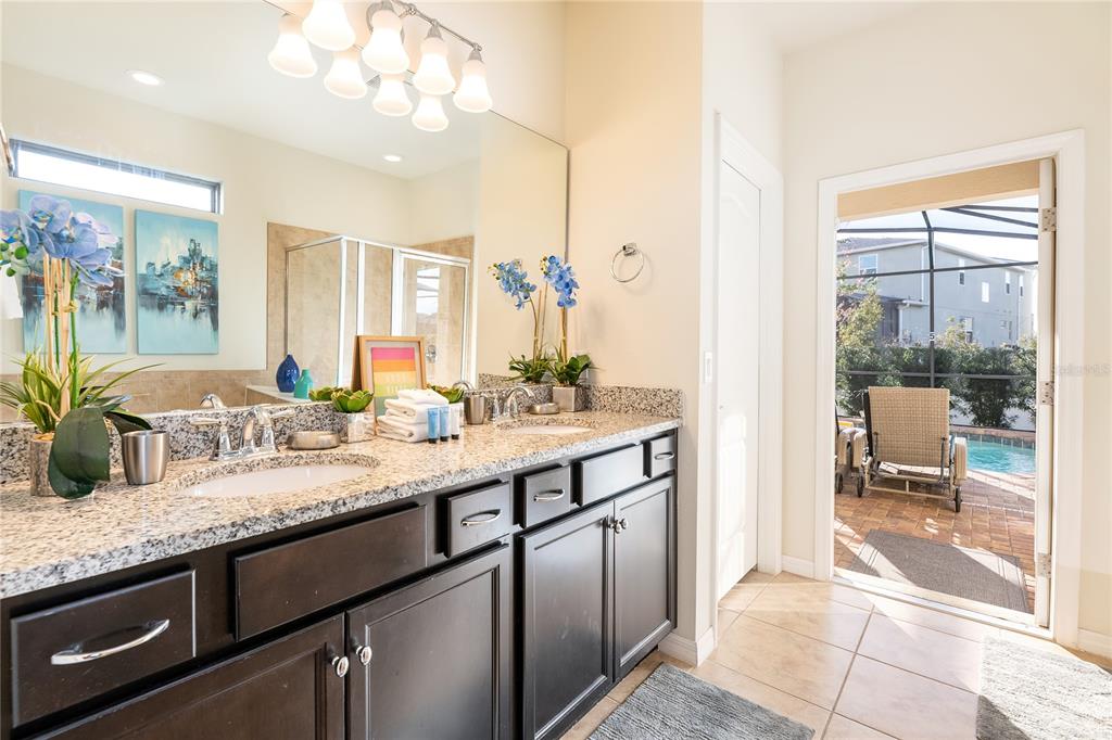 Slide show image of the Orlando Florida Home for Sale 12