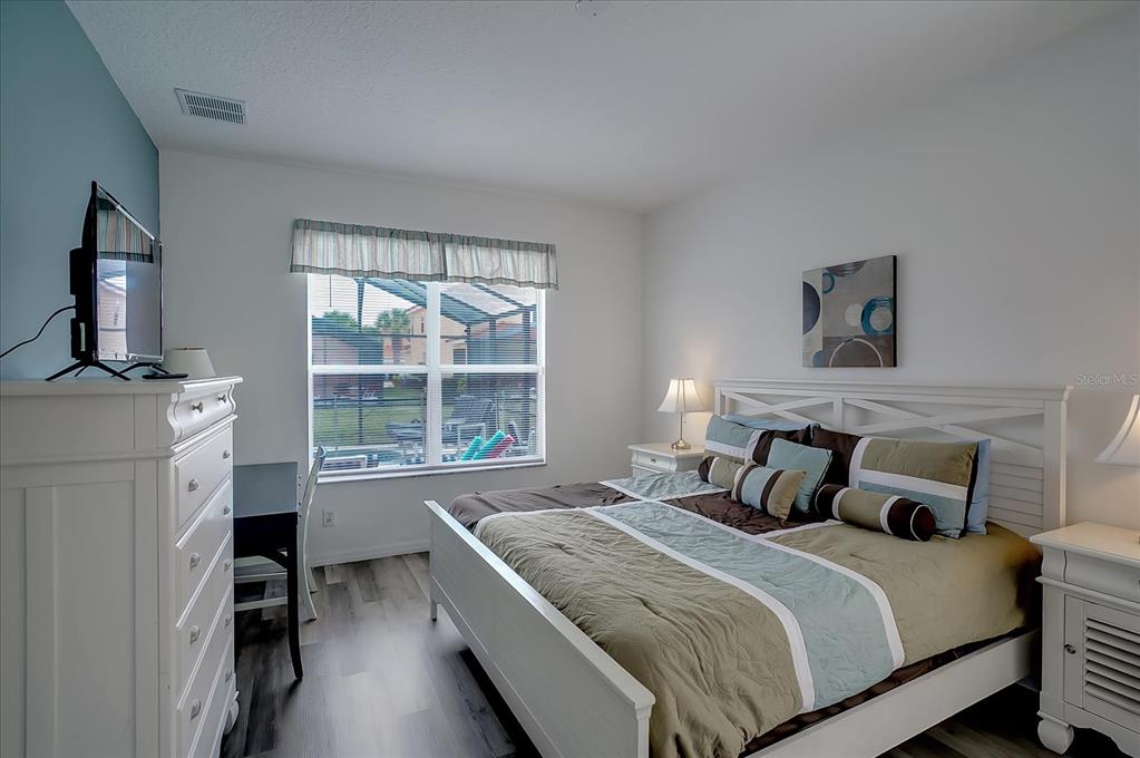 Slide show image of the Orlando Florida Home for Sale 16