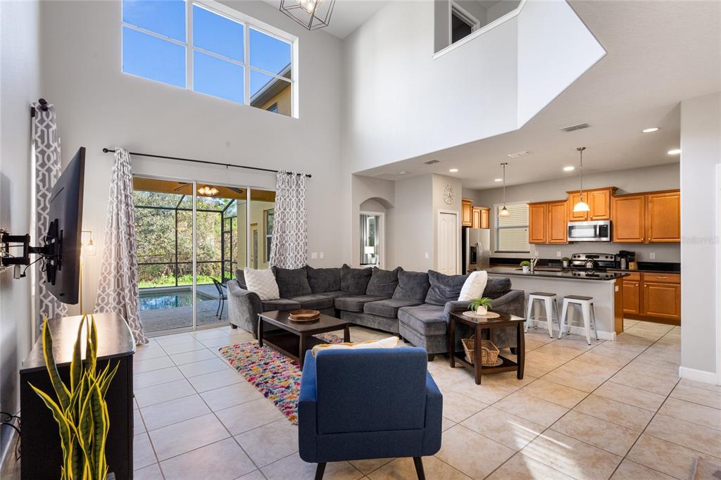 Slide show image of the Orlando Florida Home for Sale 03