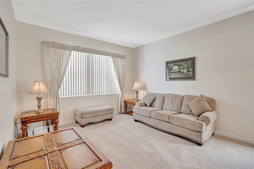 Slide show image of the Orlando Florida Home for Sale 05