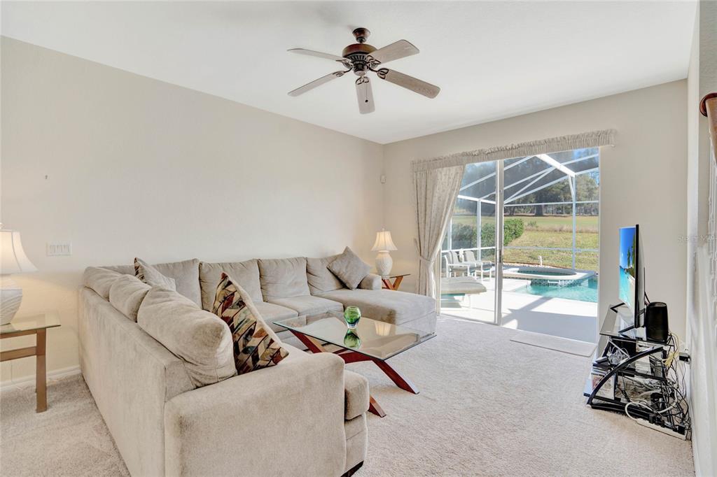 Slide show image of the Orlando Florida Home for Sale 07