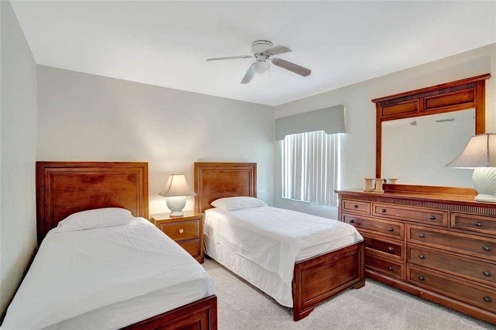 Slide show image of the Orlando Florida Home for Sale 20