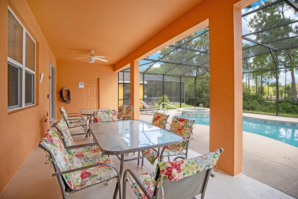 Slide show image of the Orlando Florida Home for Sale 33