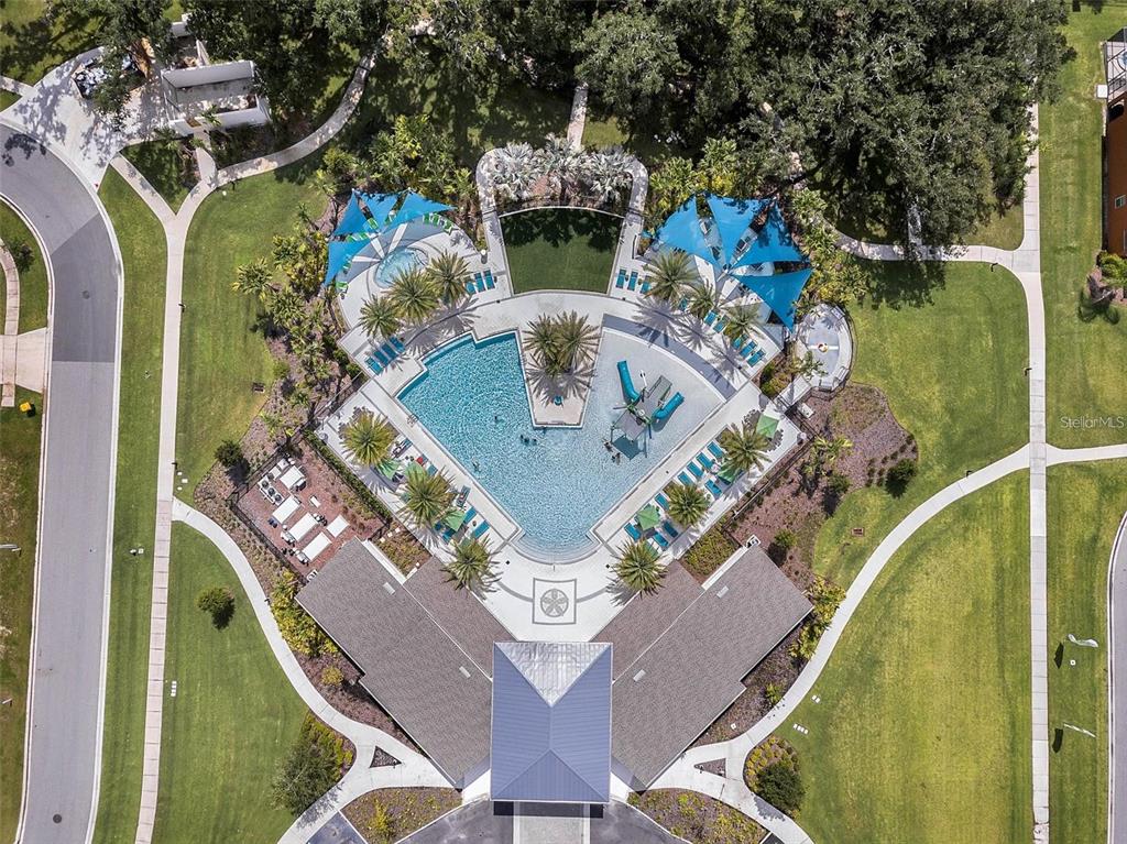 Slide show image of the Orlando Florida Home for Sale 31