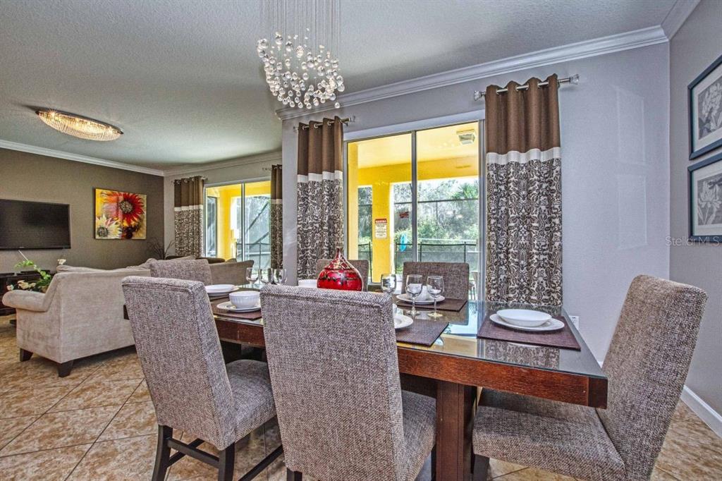 Slide show image of the Orlando Florida Home for Sale 11