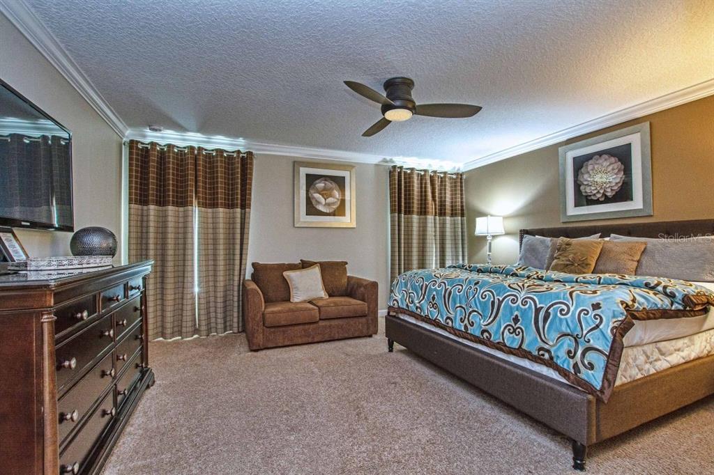 Slide show image of the Orlando Florida Home for Sale 15