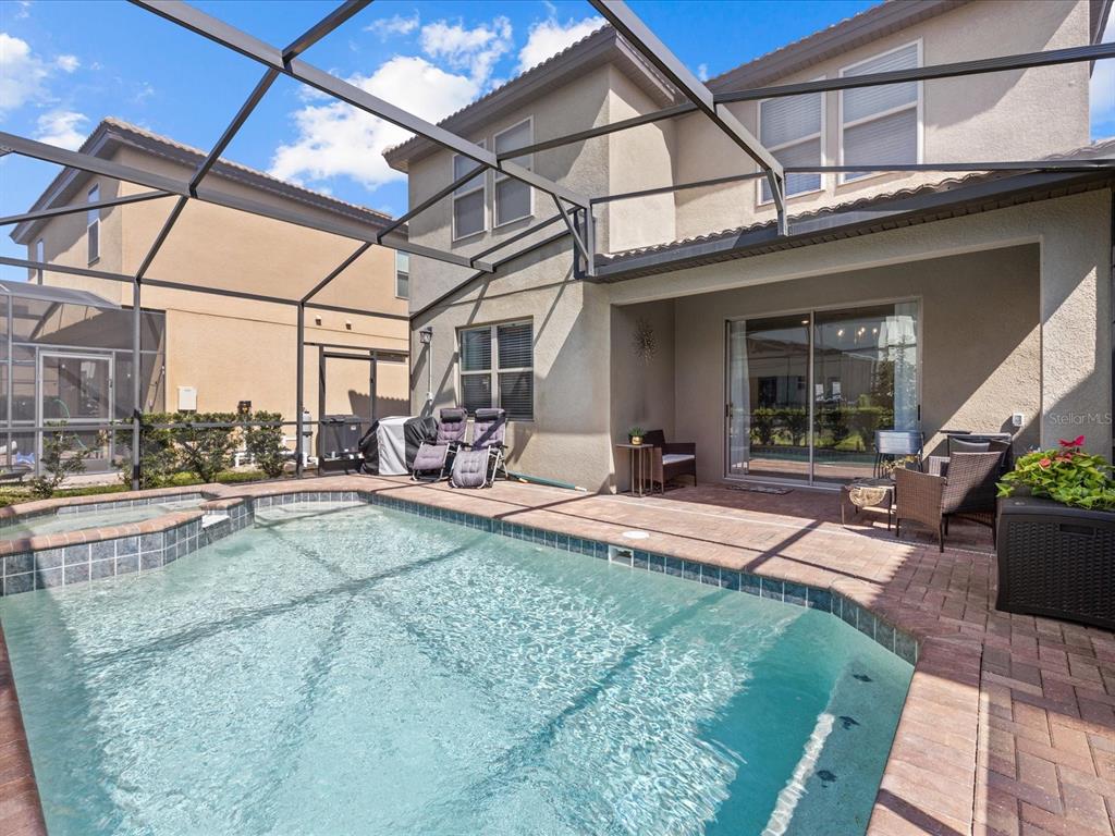 Slide show image of the Orlando Florida Home for Sale 31