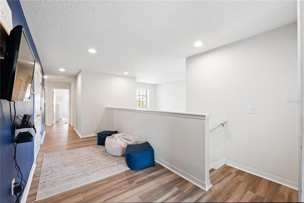 Slide show image of the Orlando Florida Home for Sale 22