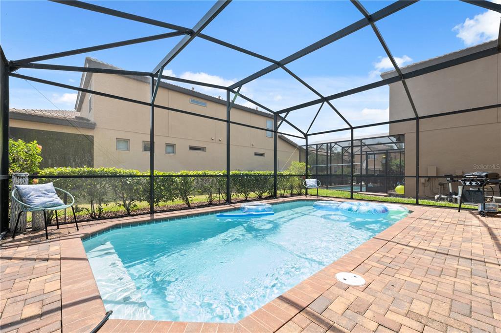 Slide show image of the Orlando Florida Home for Sale 40