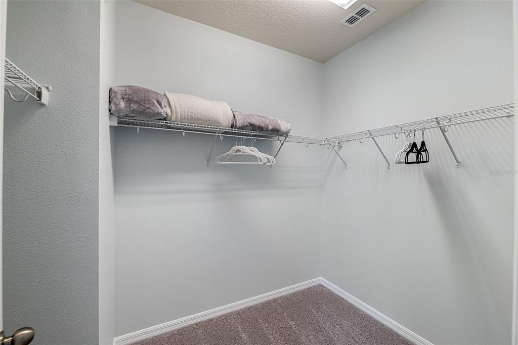 Slide show image of the Orlando Florida Home for Sale 45