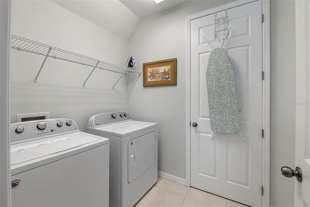 Slide show image of the Orlando Florida Home for Sale 58