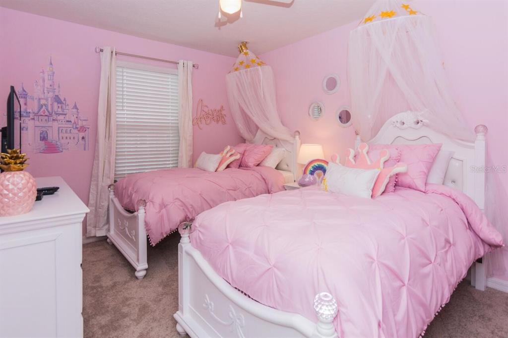 Slide show image of the Orlando Florida Home for Sale 05