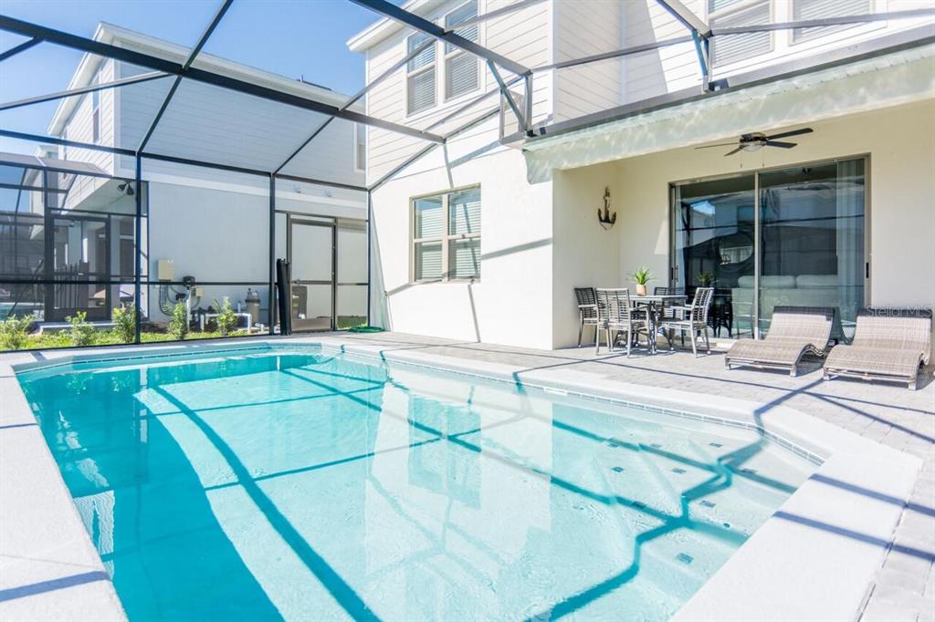 Slide show image of the Orlando Florida Home for Sale 19