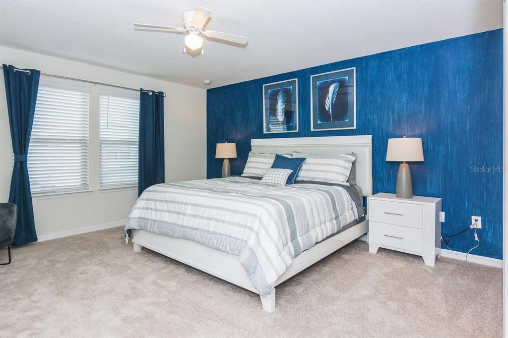 Slide show image of the Orlando Florida Home for Sale 26