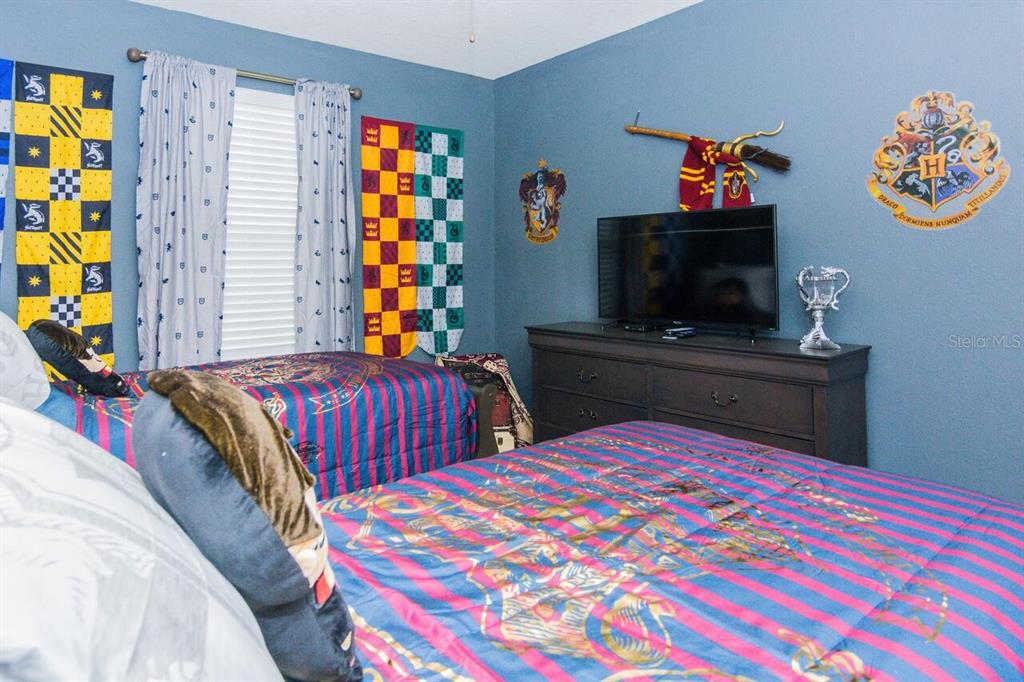 Slide show image of the Orlando Florida Home for Sale 30