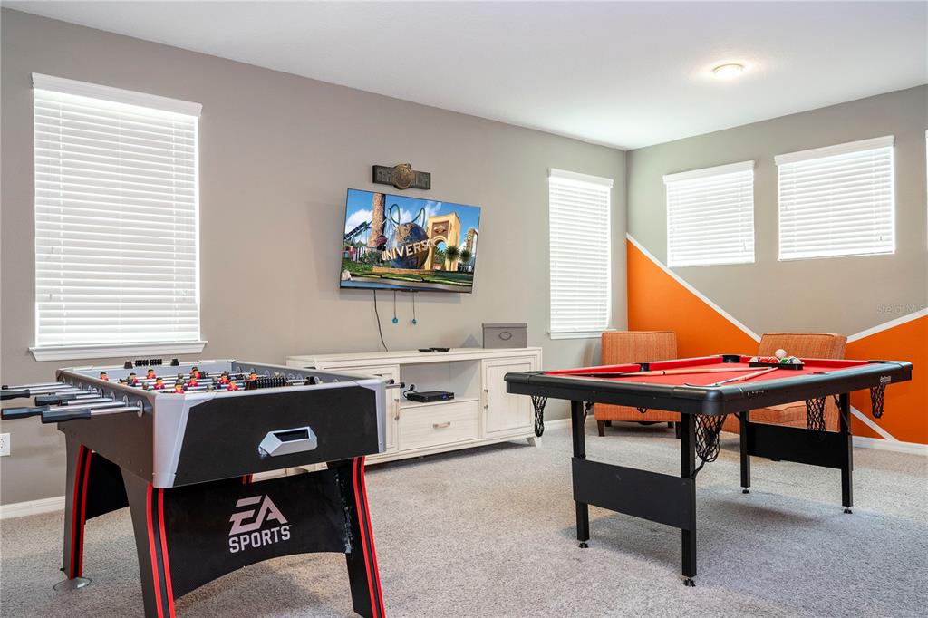 Slide show image of the Orlando Florida Home for Sale 36