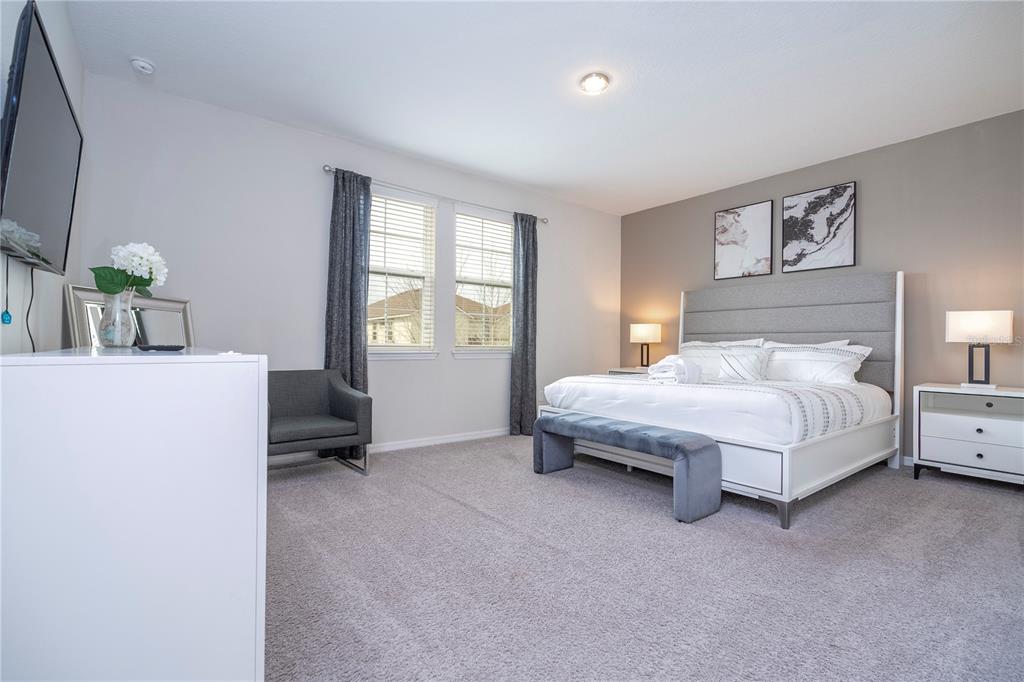 Slide show image of the Orlando Florida Home for Sale 65