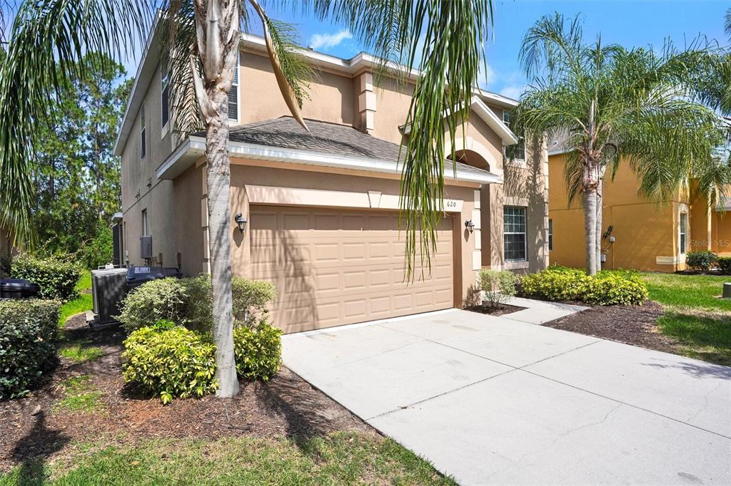 Slide show image of the Orlando Florida Home for Sale 51