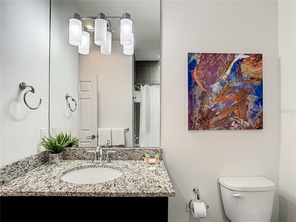 Slide show image of the Orlando Florida Home for Sale 40