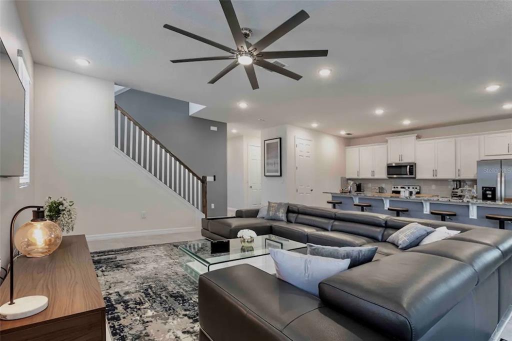 Slide show image of the Orlando Florida Home for Sale 10