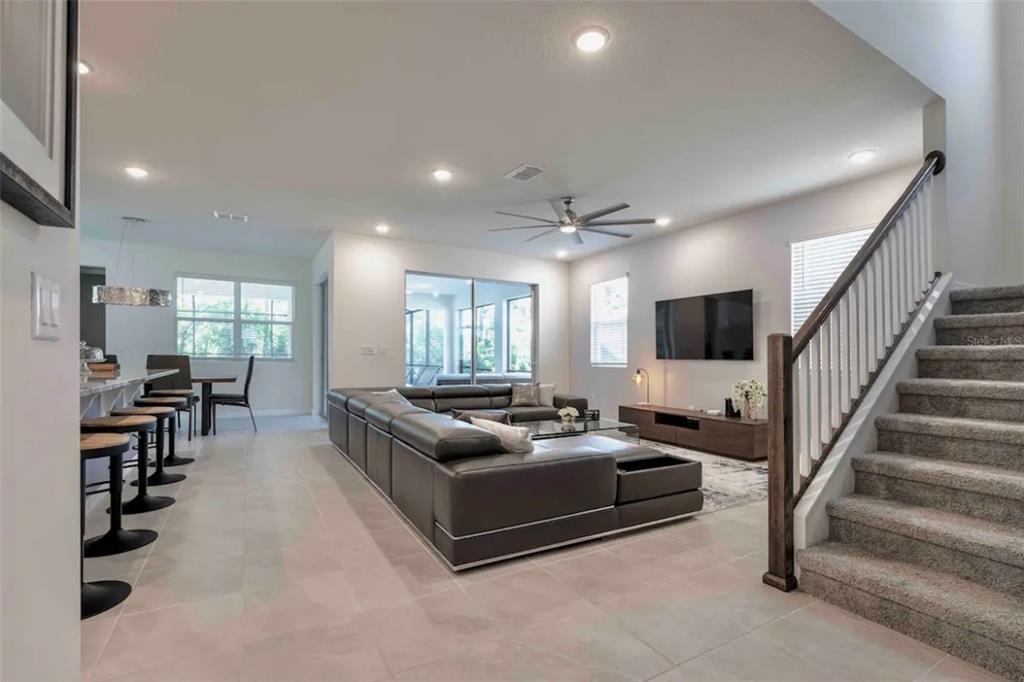 Slide show image of the Orlando Florida Home for Sale 11