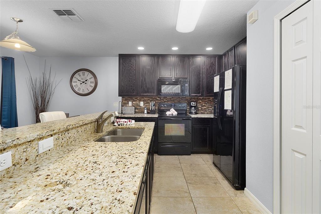 Slide show image of the Orlando Florida Home for Sale 09