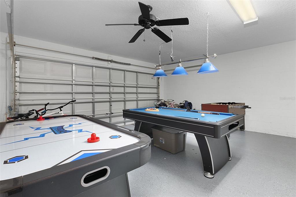 Slide show image of the Orlando Florida Home for Sale 32