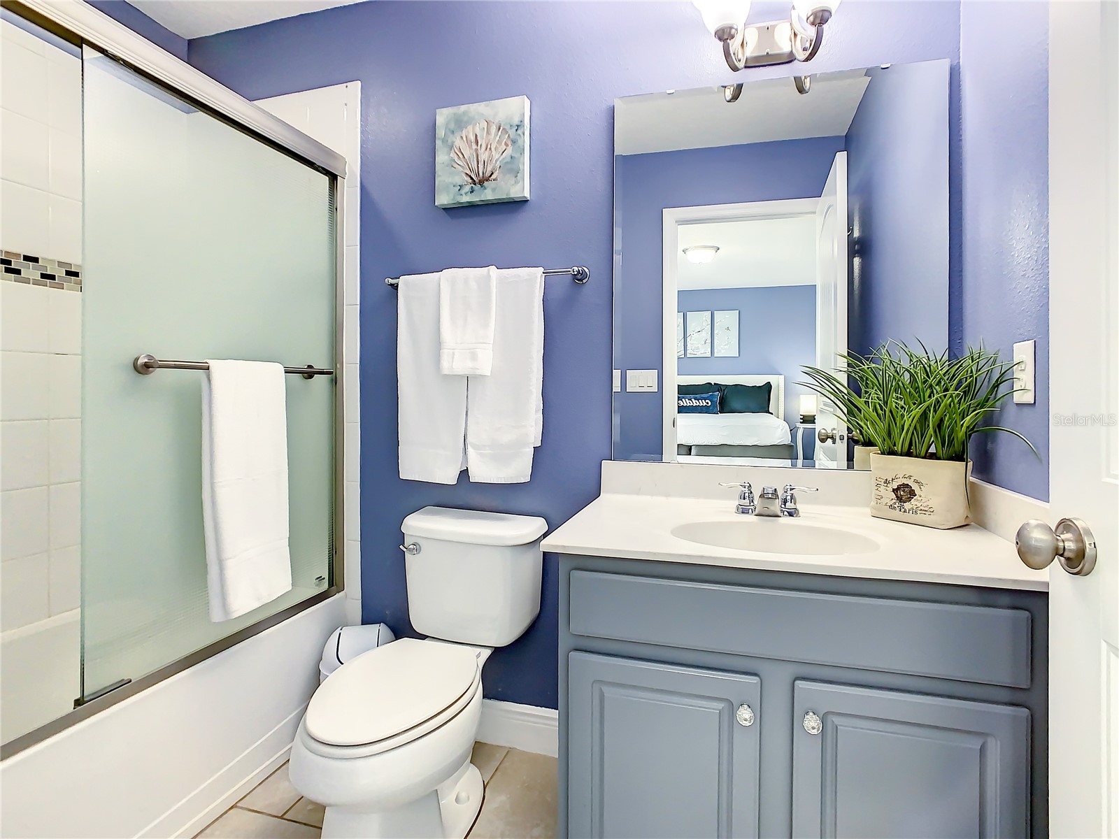 Slide show image of the Orlando Florida Home for Sale 24