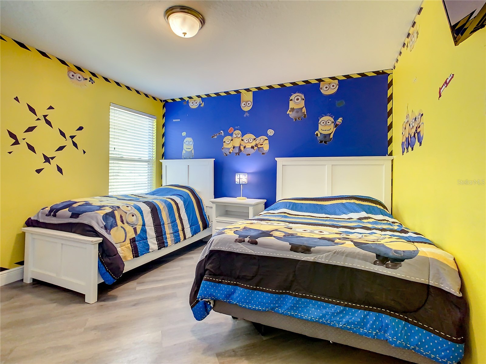 Slide show image of the Orlando Florida Home for Sale 28