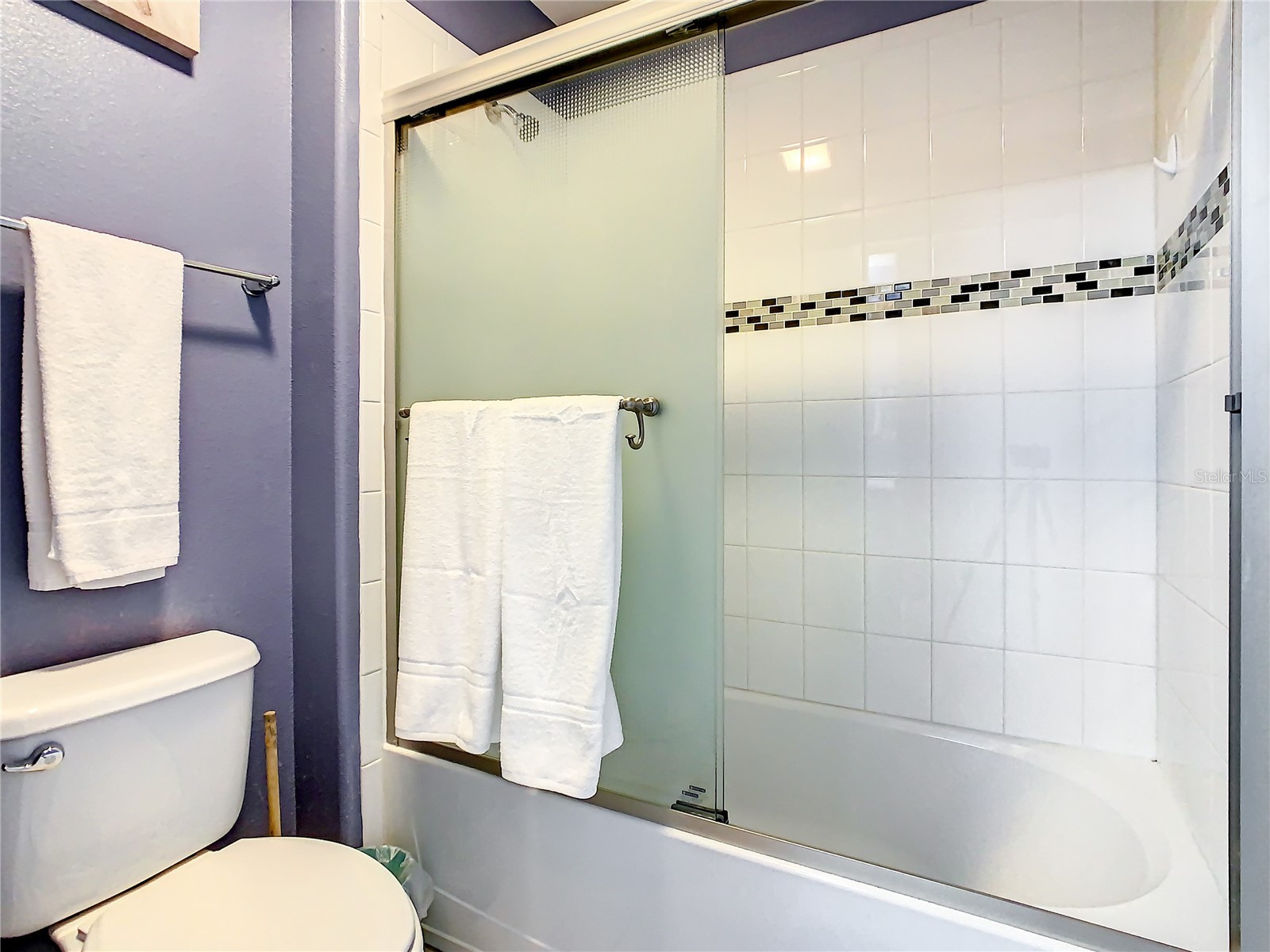 Slide show image of the Orlando Florida Home for Sale 34