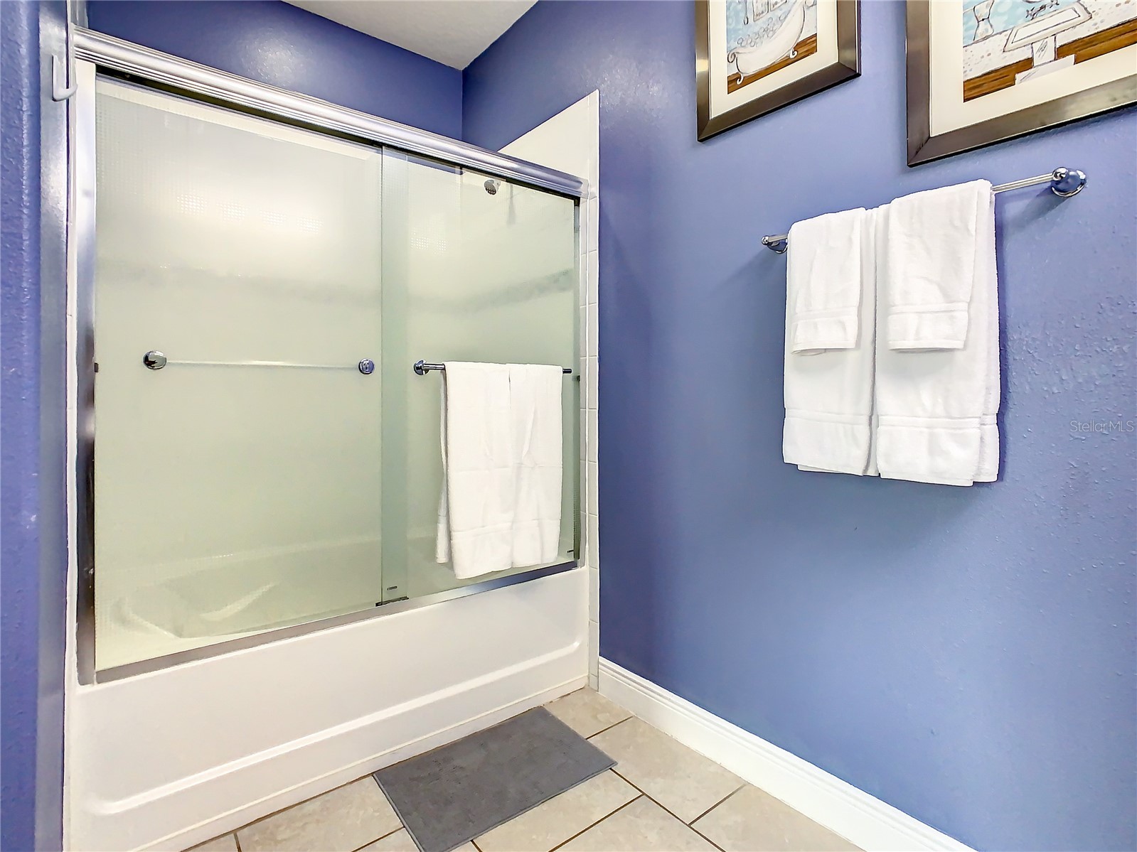 Slide show image of the Orlando Florida Home for Sale 42