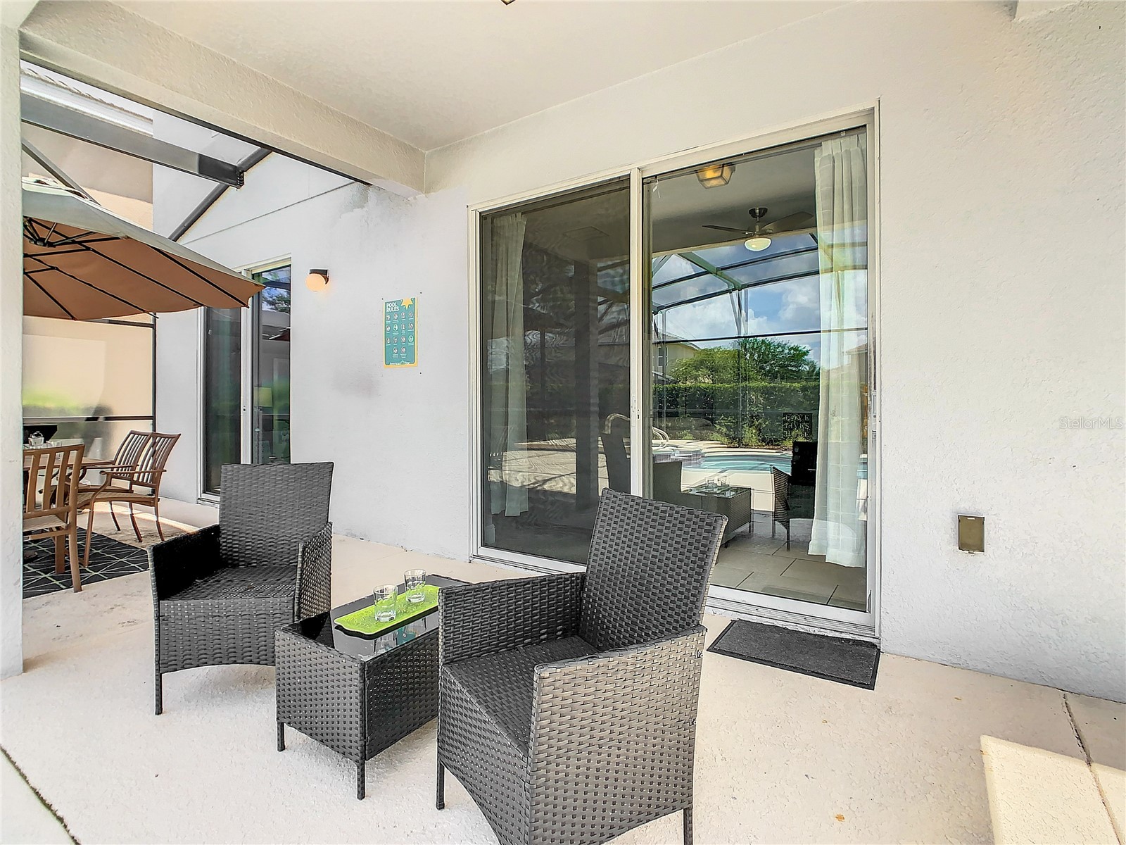 Slide show image of the Orlando Florida Home for Sale 46