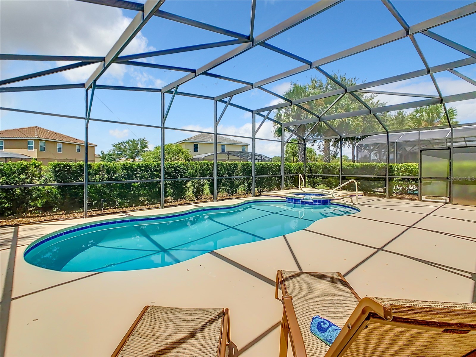 Slide show image of the Orlando Florida Home for Sale 50