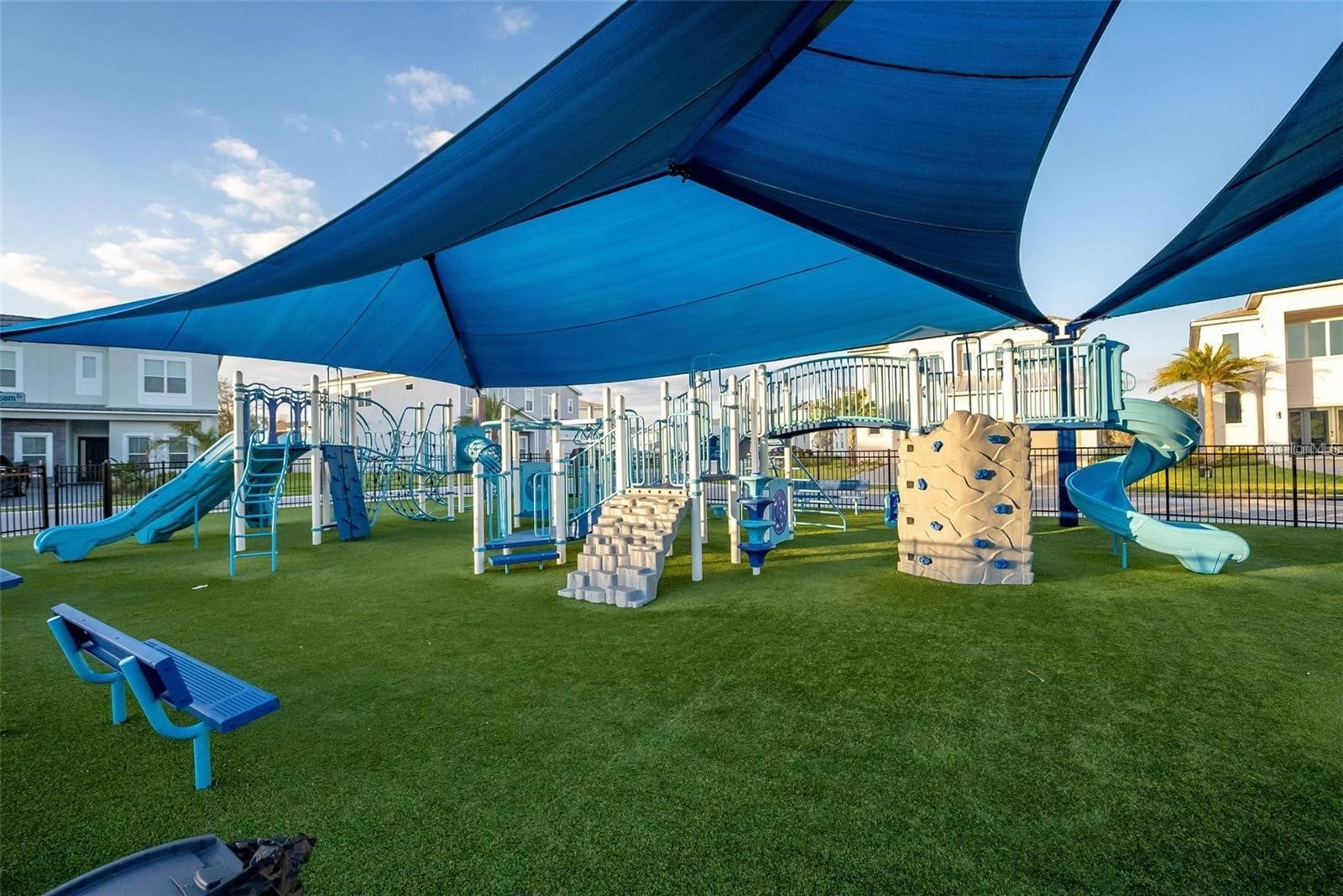 Slide show image of the Orlando Florida Home for Sale 70