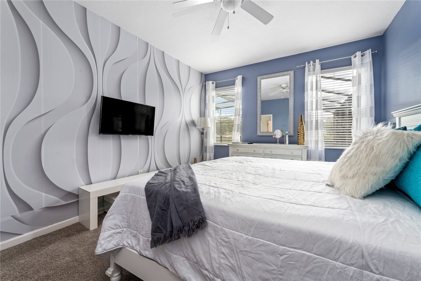 Slide show image of the Orlando Florida Home for Sale 11