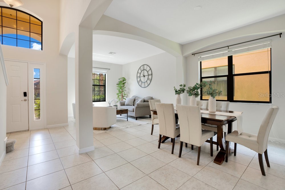 Slide show image of the Orlando Florida Home for Sale 13