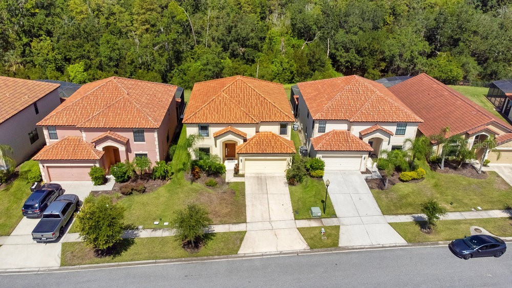 Slide show image of the Orlando Florida Home for Sale 39