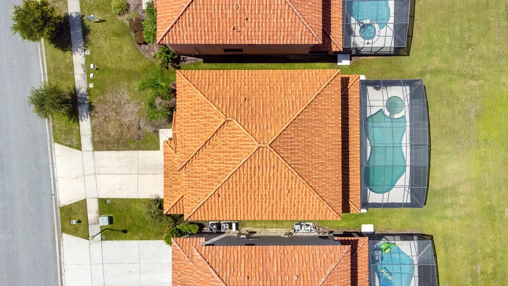 Slide show image of the Orlando Florida Home for Sale 40