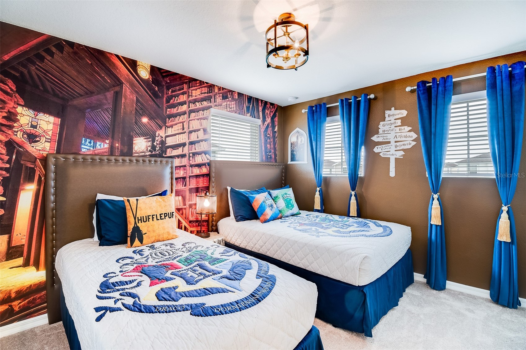 Slide show image of the Orlando Florida Home for Sale 16