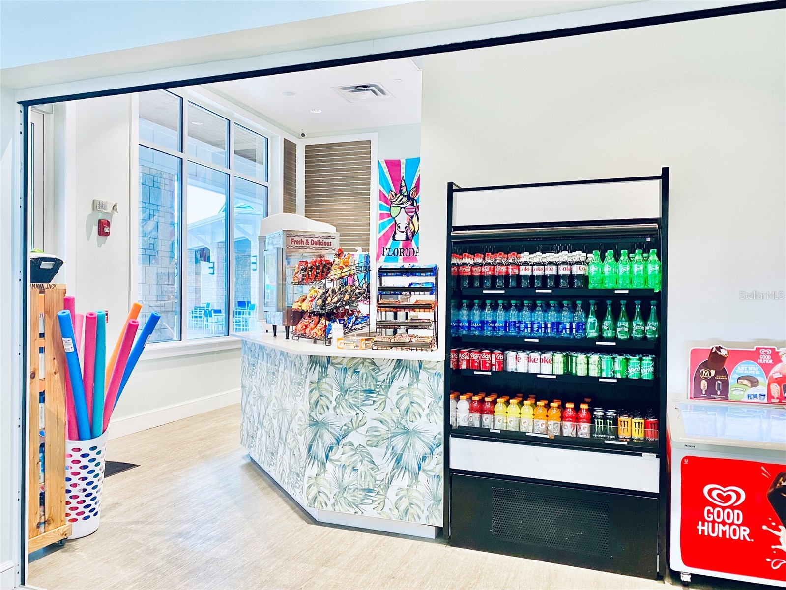 Slide show image of the Orlando Florida Home for Sale 29