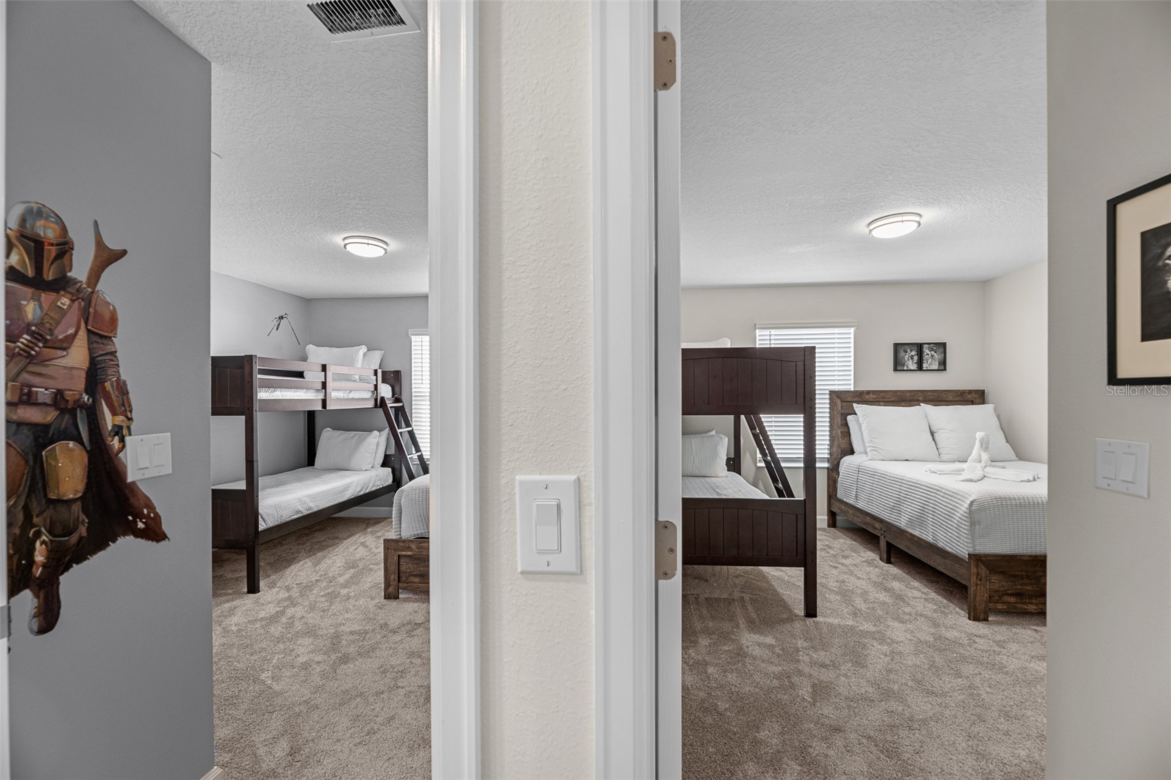 Slide show image of the Orlando Florida Home for Sale 27