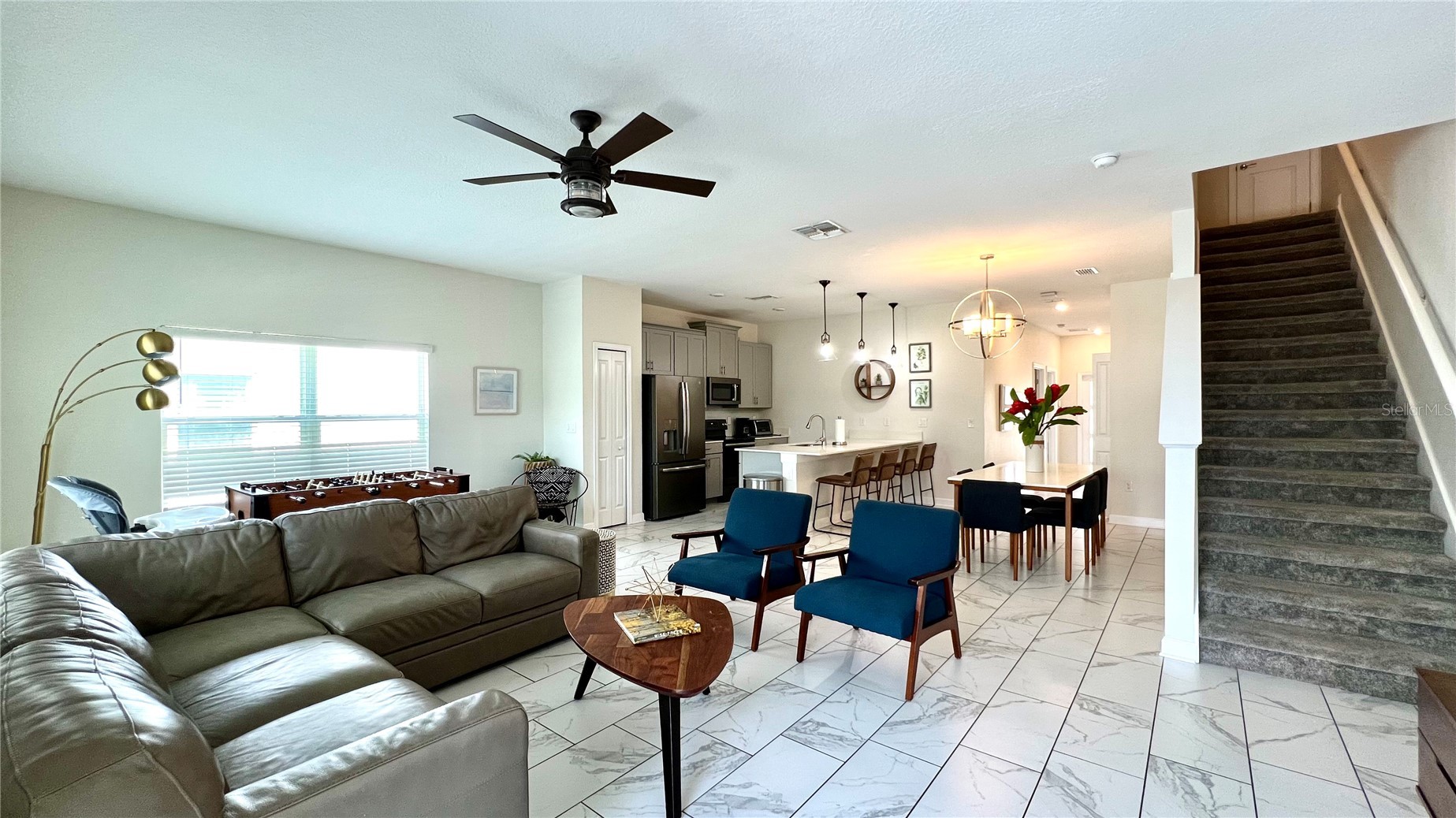 Slide show image of the Orlando Florida Home for Sale 35