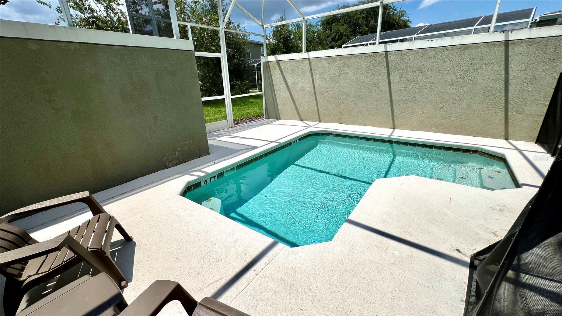 Slide show image of the Orlando Florida Home for Sale 36
