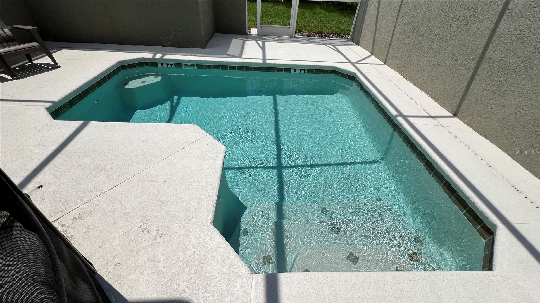 Slide show image of the Orlando Florida Home for Sale 37