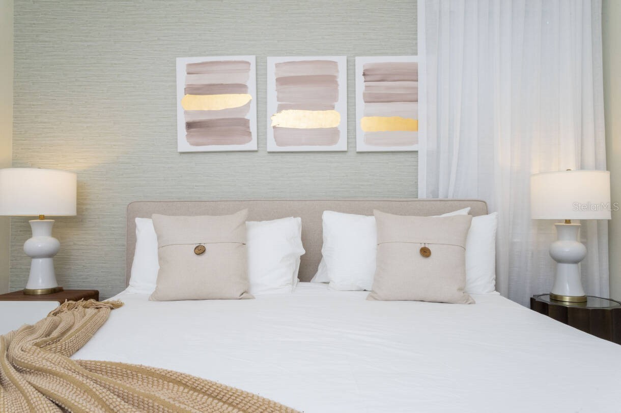 Slide show image of the Orlando Florida Home for Sale 27