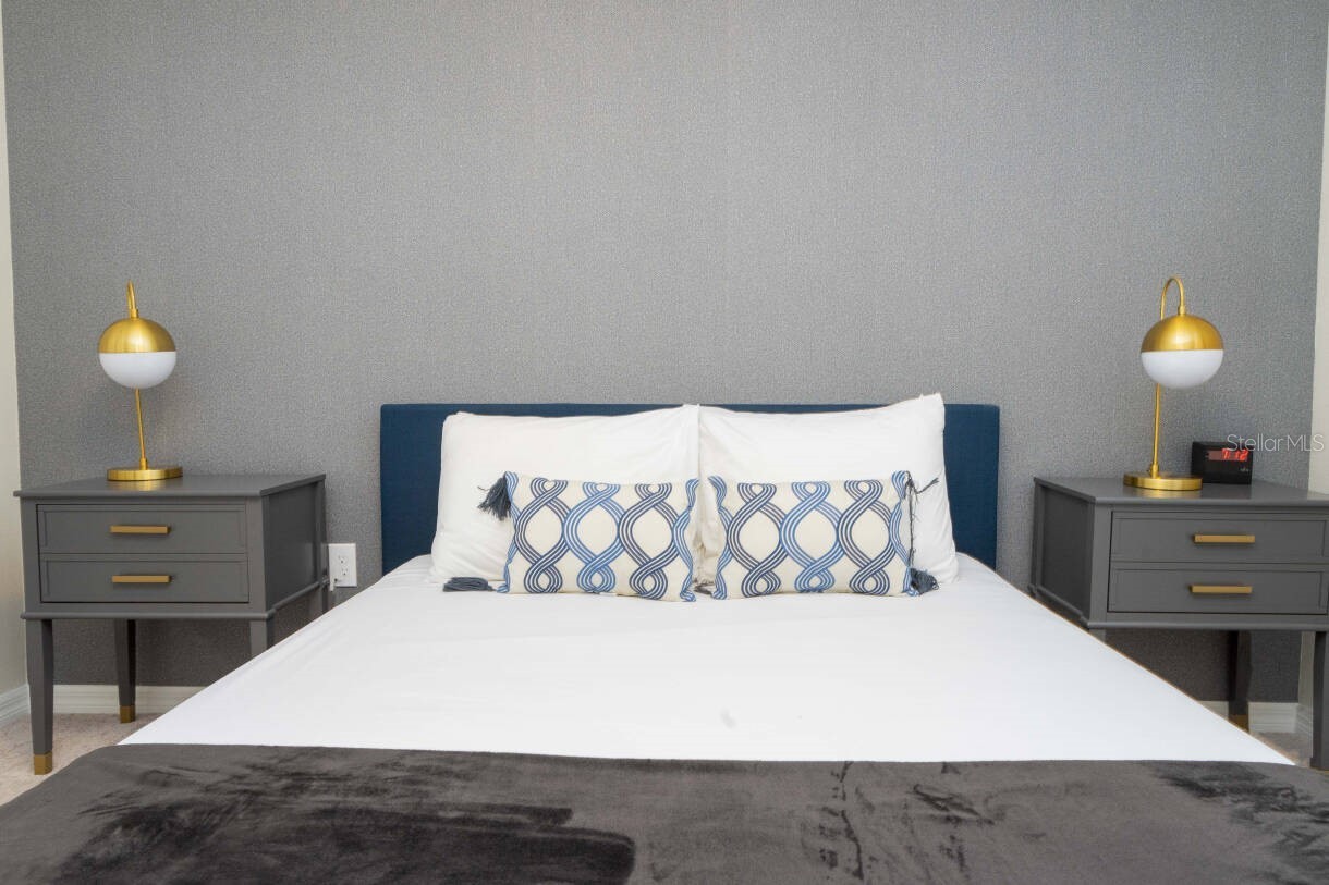 Slide show image of the Orlando Florida Home for Sale 43