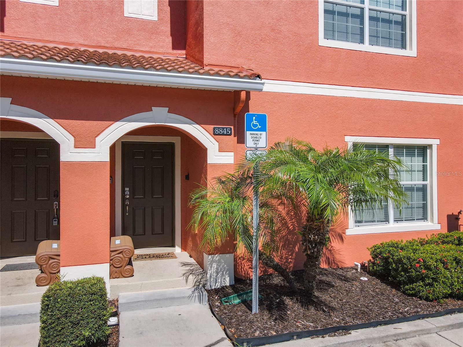 Slide show image of the Orlando Florida Home for Sale 07